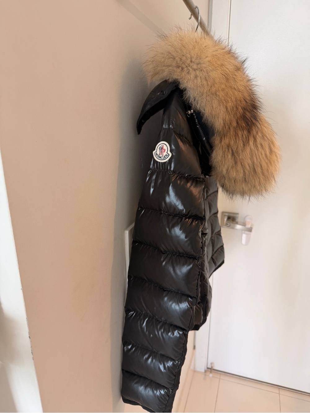Moncler Armoise Shiny Quilted Short Outerwear - Picture 4 of 6